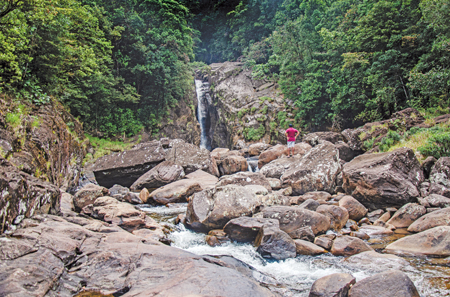 The Warnagala waterfalls 