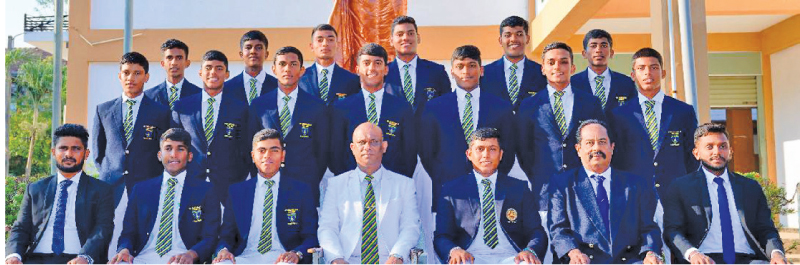 Sri Sumangala College: Standing back row from left: Akila Wedamulla, Senira Wijegunasinghe, Manmitha Kahapalaarachchi, Rasika Dilshan, Duranka Silva, Krishan Eranga, Mevindu Kumarasiri. Standing middle row from left: Anuhas de Silva, Bihanga Silva, Dinal Weerasinghe, Sandeep Weerasinghe, Rusith Jayawardana, Neksha Iddamalgoda. Sri Sumangala: Seated from left: Asela Perera (head coach), Kavindu Gayathra (vice captain), Vidusha Peiris (captain), Raveendra Pushpakumara (principal), Vishwa Lahiru, Priyankara Nandasena (master in charge), Dinuka Hodakanda (assistant coach)