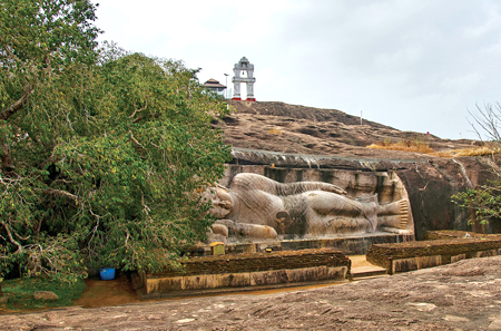The reclining Buddha statue