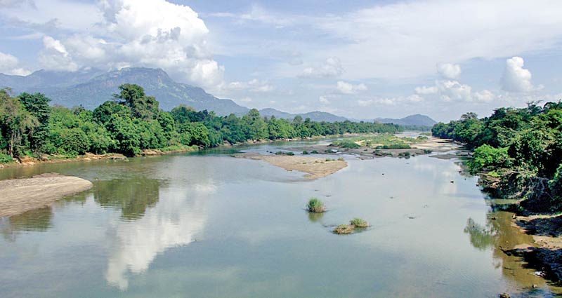 The Mahaweli Ganga which flows near the Mahiyangana temple