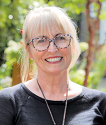Marcia Summers