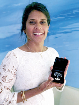 Dr. Asha De Vos