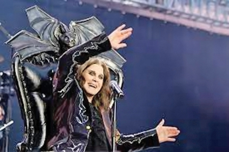 Ozzy Osbourne at his last peformance (July 5, 2025)