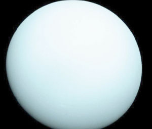 The image of Uranus taken by Voyager 2, 1986